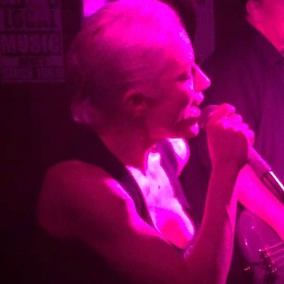 Meet Your Posher Abbey Road - Picture 6 of 12